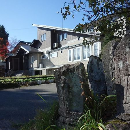 Community House Tyrolien Hotel Hakuba Eksteriør billede