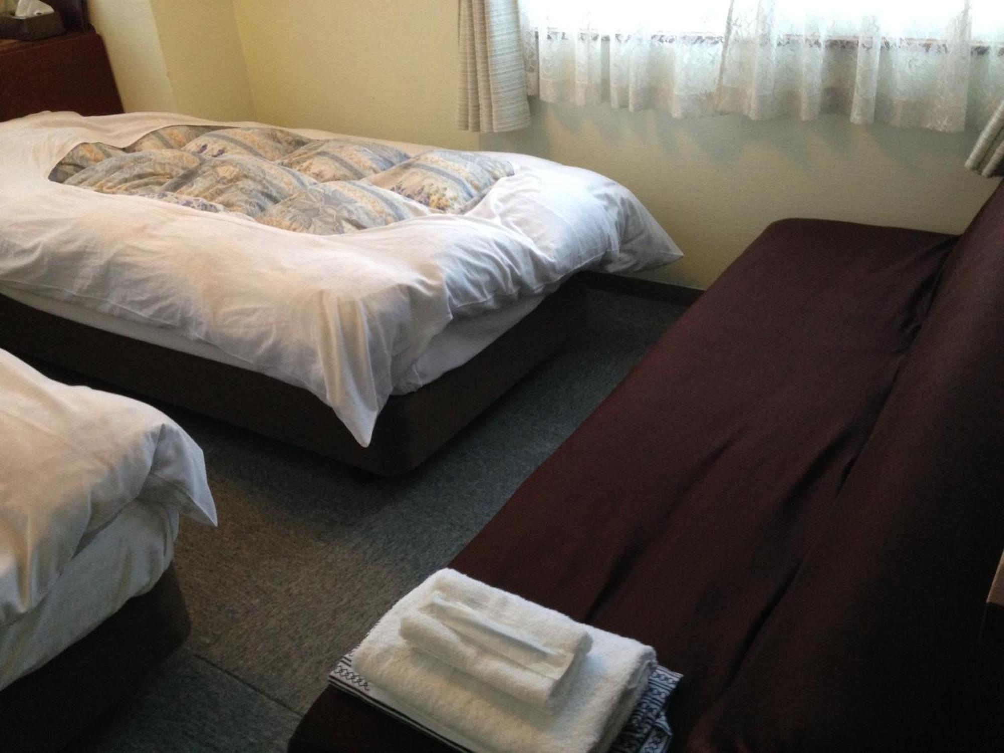 Community House Tyrolien Hotel Hakuba Værelse billede