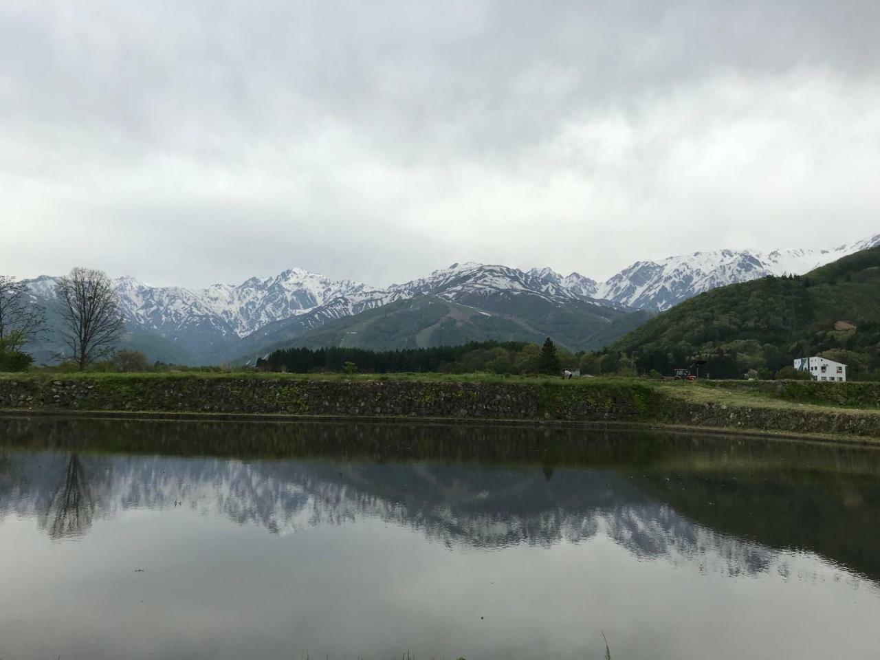 Community House Tyrolien Hotel Hakuba Eksteriør billede